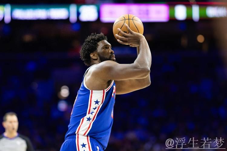 恩比德:身体状态良好,将与球队共同制定出场安排 恩比德:身体状态良好,将与球队共同制定出场安排